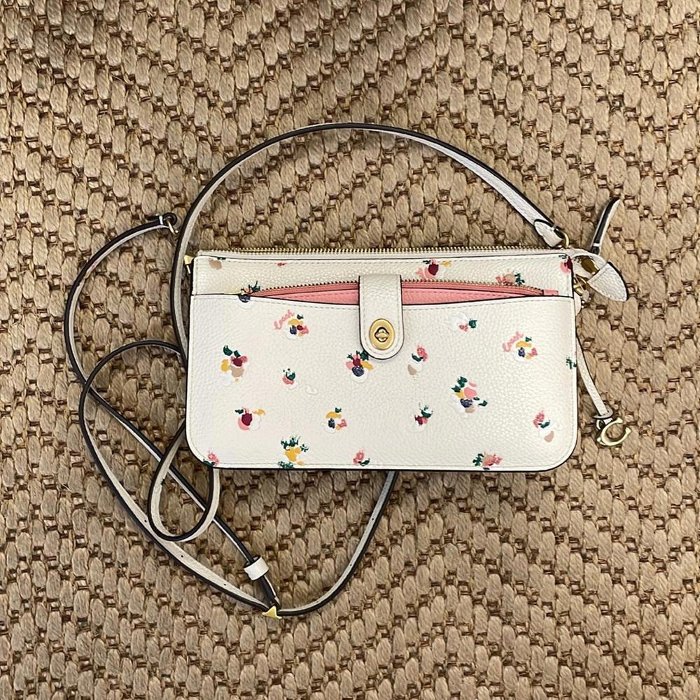 Coach - Noa Pop Up Messenger With Multi Floral Print Chalk